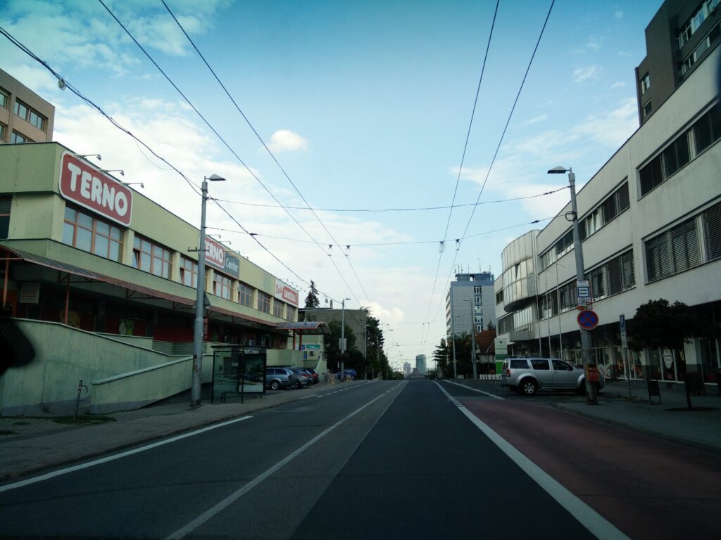 Real photo of the Bárdošova stop on Stromová in Bratislava